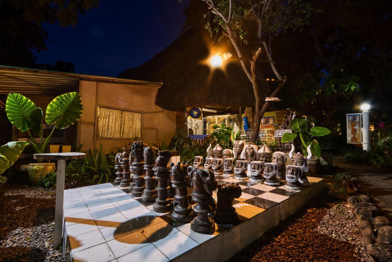 Victoria Falls Backpackers Lodge- Camp Sites Buitenkant foto
