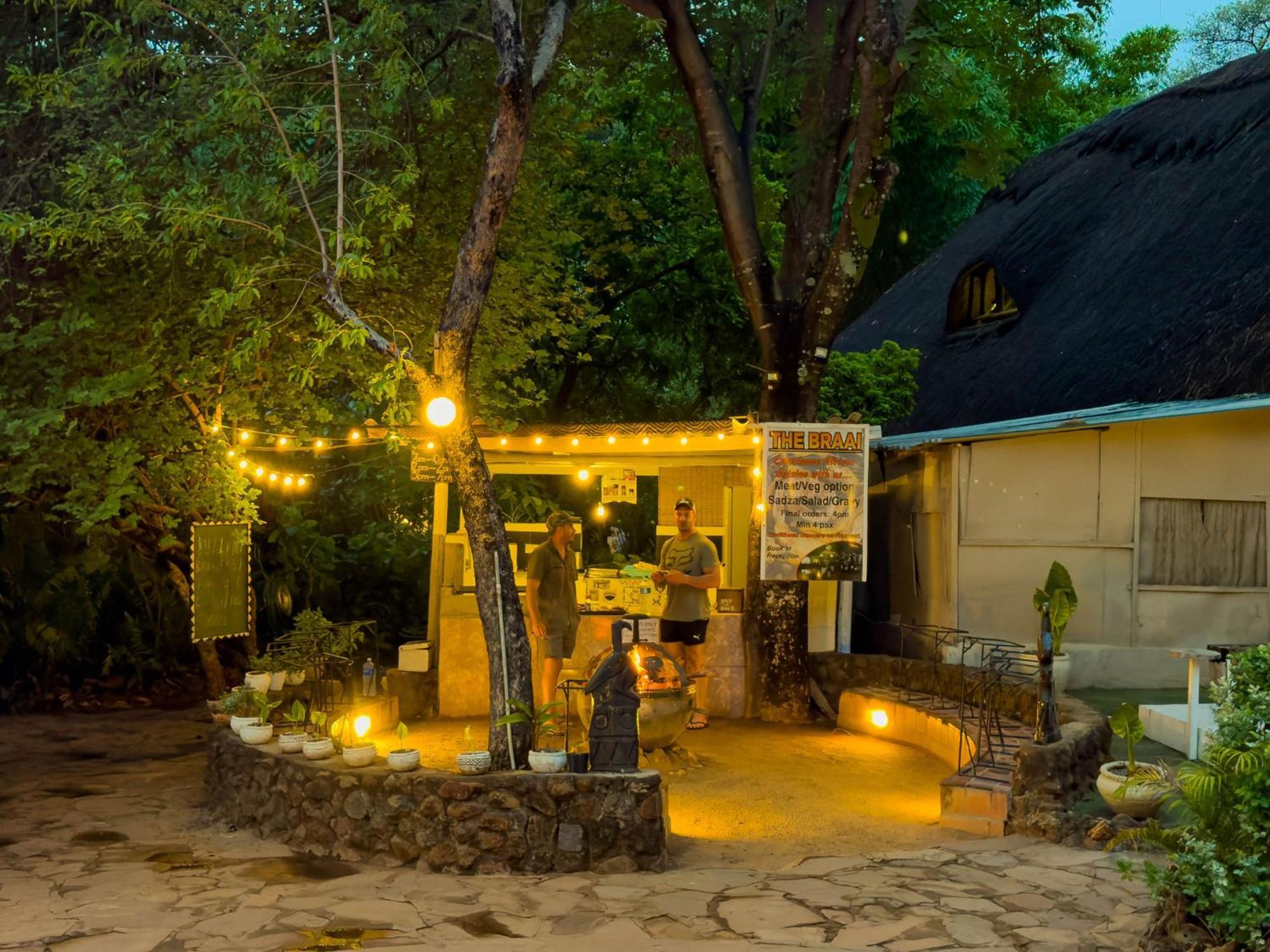 Victoria Falls Backpackers Lodge- Camp Sites Buitenkant foto