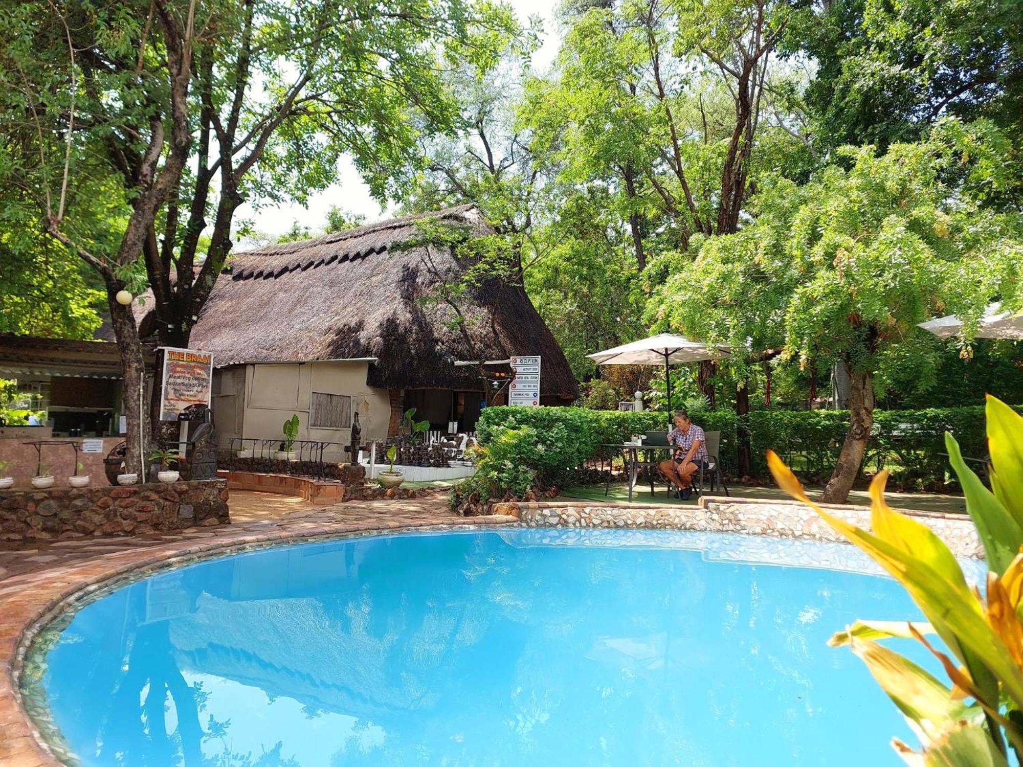Victoria Falls Backpackers Lodge- Camp Sites Buitenkant foto