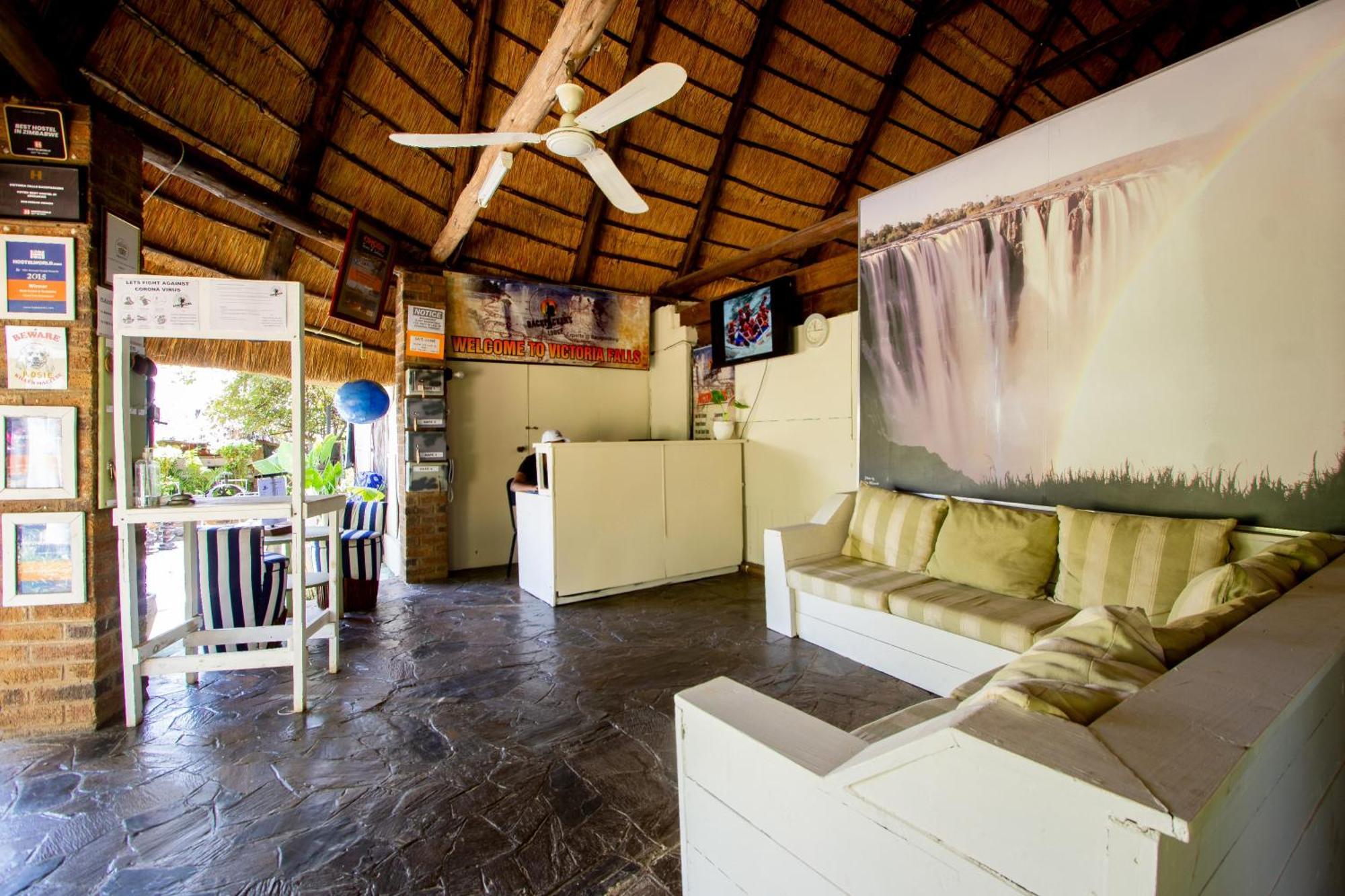 Victoria Falls Backpackers Lodge- Camp Sites Buitenkant foto